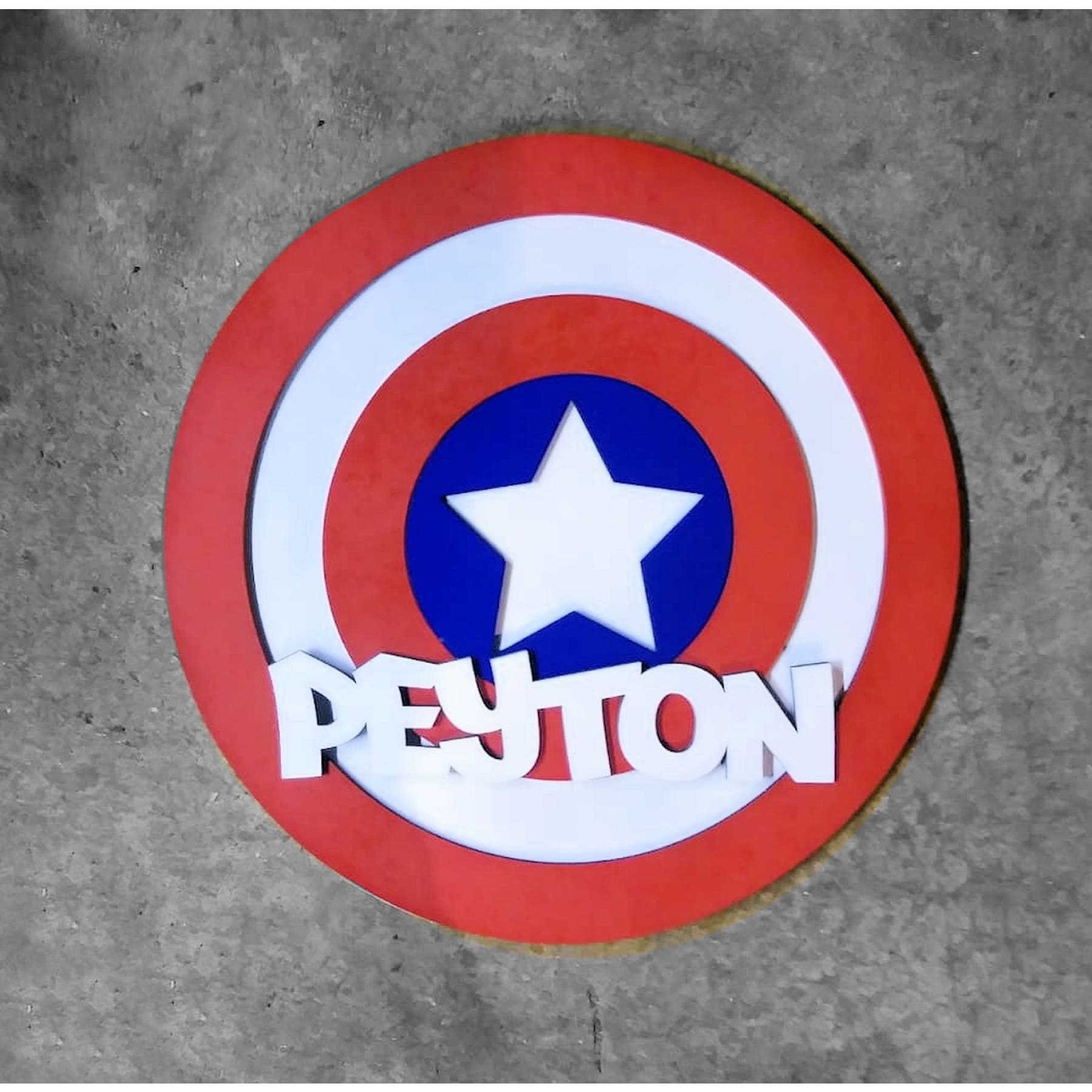 Marvel Avengers: Captain America Shield, Custom Name Wall Decor